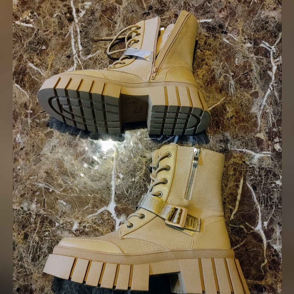 Women Canvas RedTop Platform Chunky Heel Buckle Boot